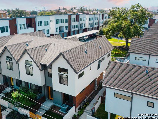 Image 21 of 25 For 102 Tendick Street  501