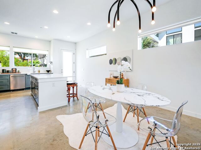 Image 6 of 25 For 102 Tendick Street  501