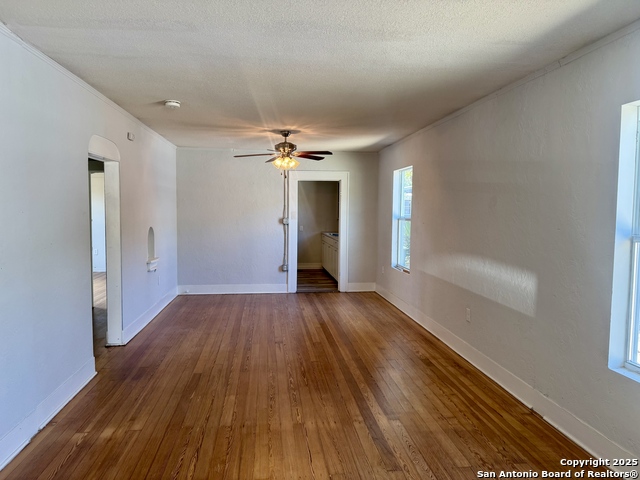 Image 3 of 13 For 108 Robert E Lee  1