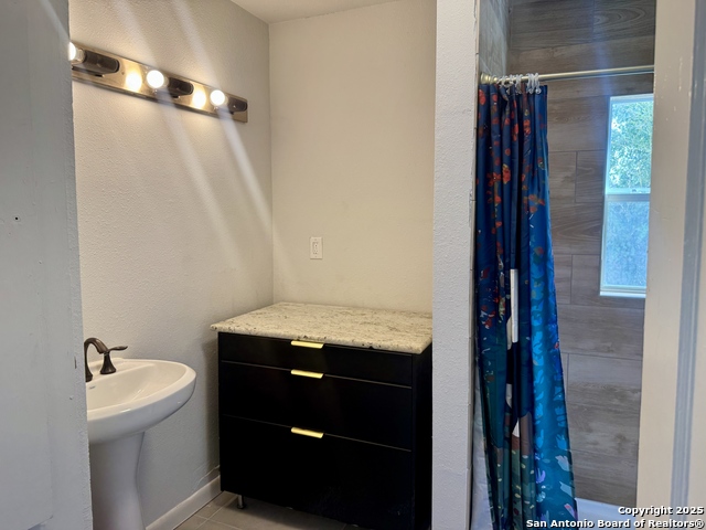 Image 6 of 13 For 108 Robert E Lee  1