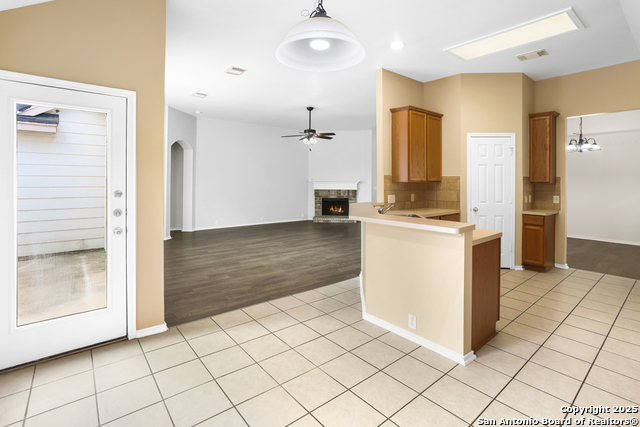 Image 17 of 31 For 20914 Encino Dawn