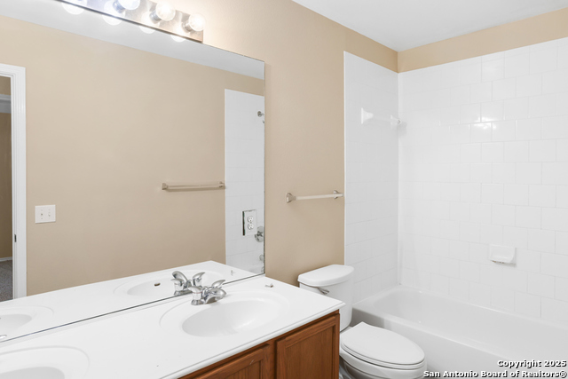 Image 26 of 31 For 20914 Encino Dawn