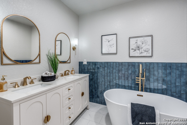 Image 17 of 25 For 140 Harmon