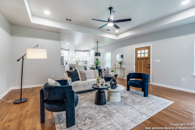 Image 6 of 25 For 140 Harmon