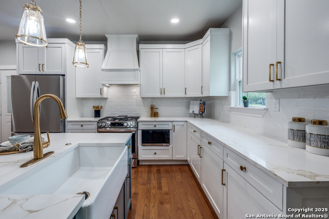 Image 9 of 25 For 140 Harmon