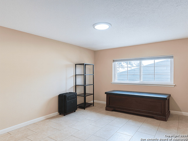 Image 13 of 17 For 9755 Hidden Falls