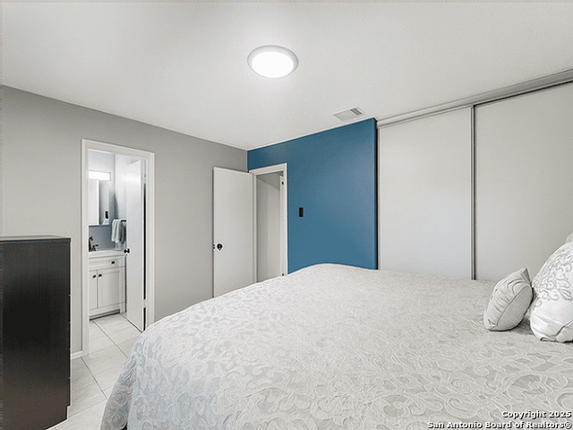 Image 15 of 17 For 9755 Hidden Falls