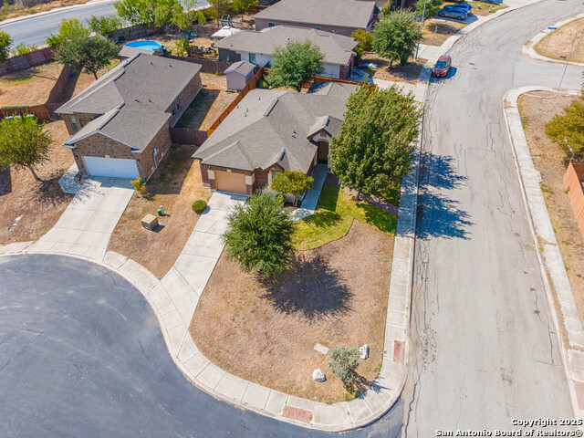 Image 2 of 37 For 7403 Hazel  