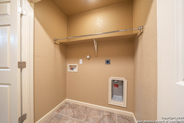 Image 22 of 37 For 7403 Hazel  