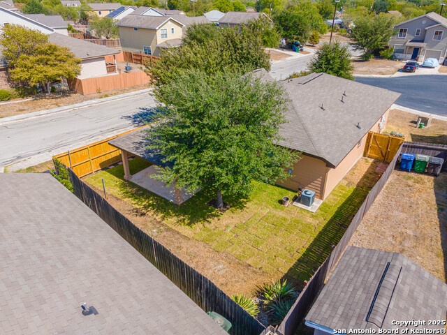 Image 33 of 37 For 7403 Hazel  