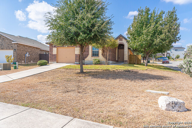 Image 35 of 37 For 7403 Hazel  