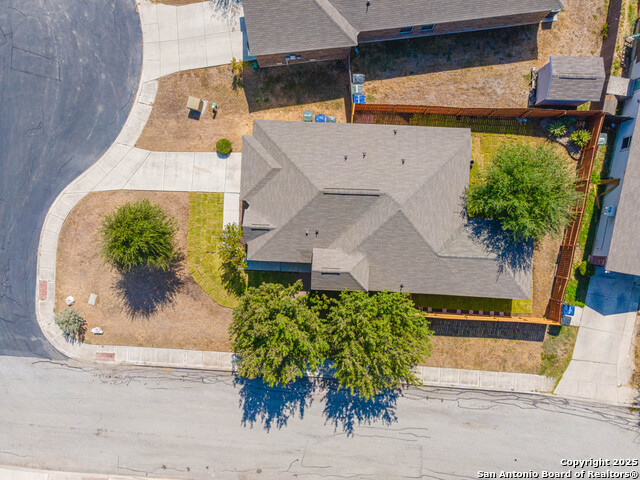 Image 4 of 37 For 7403 Hazel  