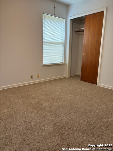 Image 14 of 24 For 4302 Waikiki Dr