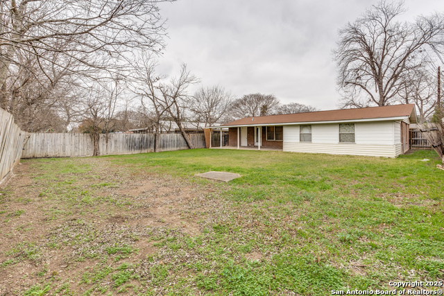 Image 23 of 24 For 4302 Waikiki Dr