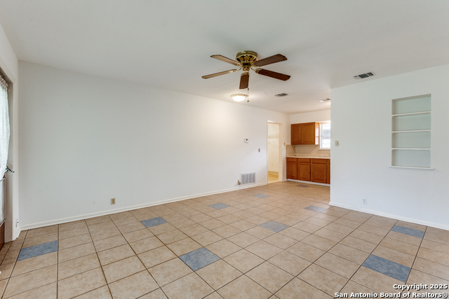 Image 7 of 24 For 4302 Waikiki Dr