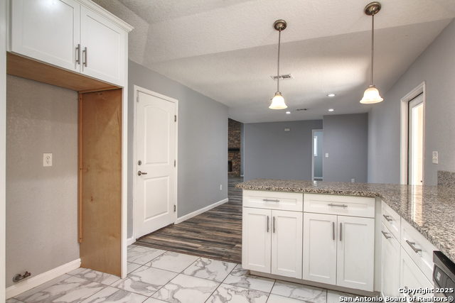 Image 13 of 32 For 6506 Robin