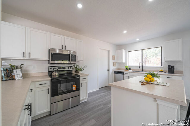 Image 5 of 12 For 8039 Cantura Mills