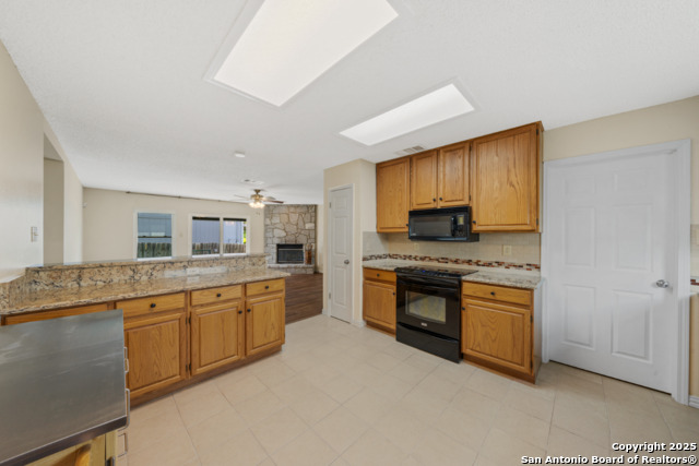 Image 10 of 28 For 4527 Stradford Place