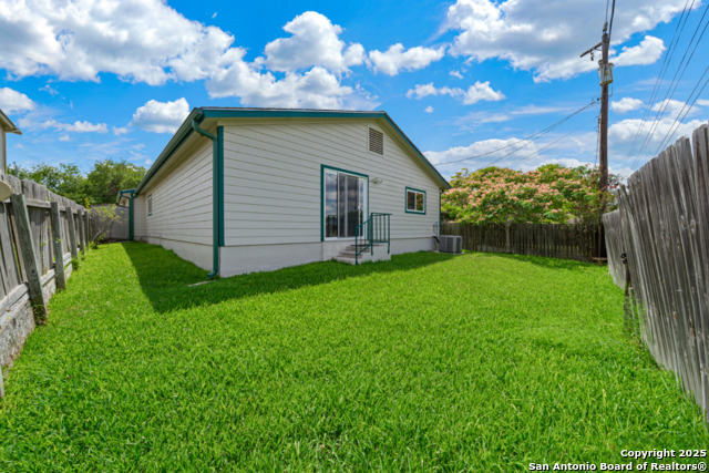 Image 27 of 28 For 4527 Stradford Place