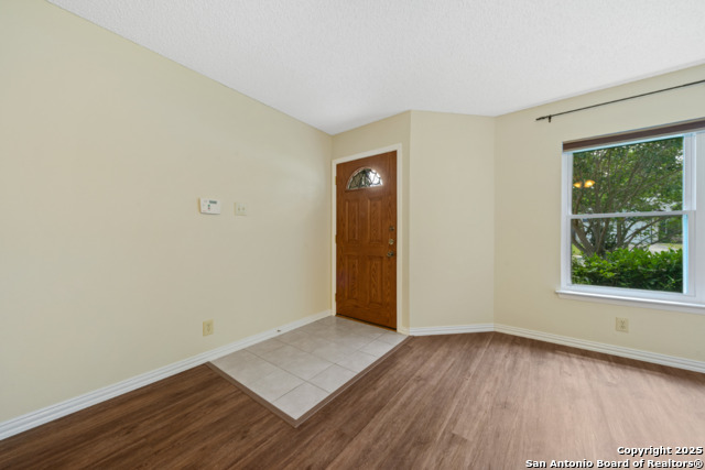 Image 4 of 28 For 4527 Stradford Place