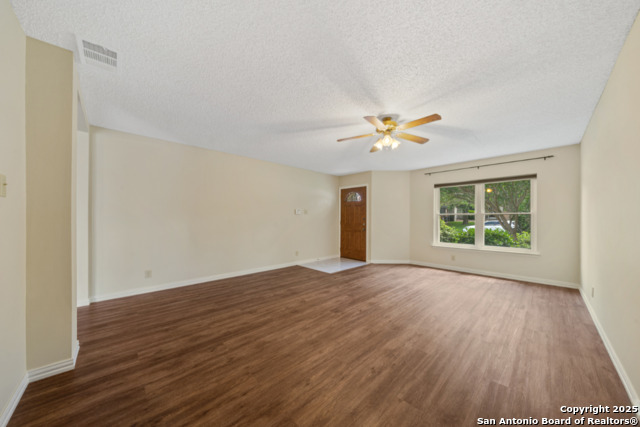 Image 6 of 28 For 4527 Stradford Place