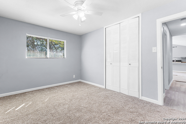 Listing photo id 8 for 5122 Binz Engleman Rd