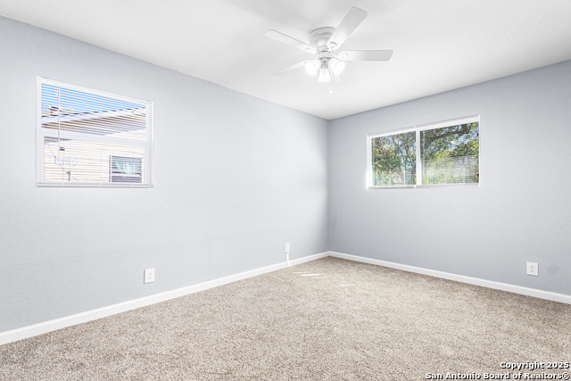 Listing photo id 15 for 5122 Binz Engleman Rd