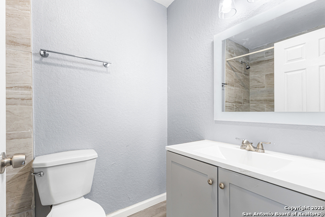 Listing photo id 16 for 5122 Binz Engleman Rd