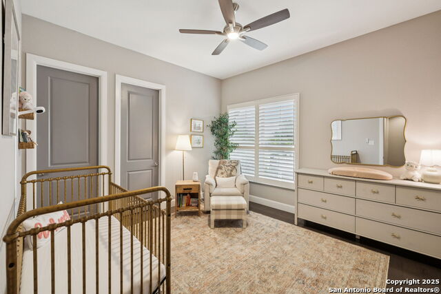 Image 16 of 30 For 219 Melrose Dr E B