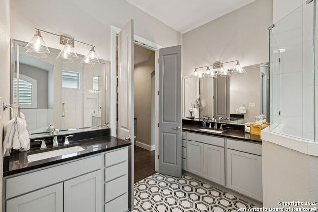 Image 19 of 30 For 219 Melrose Dr E B