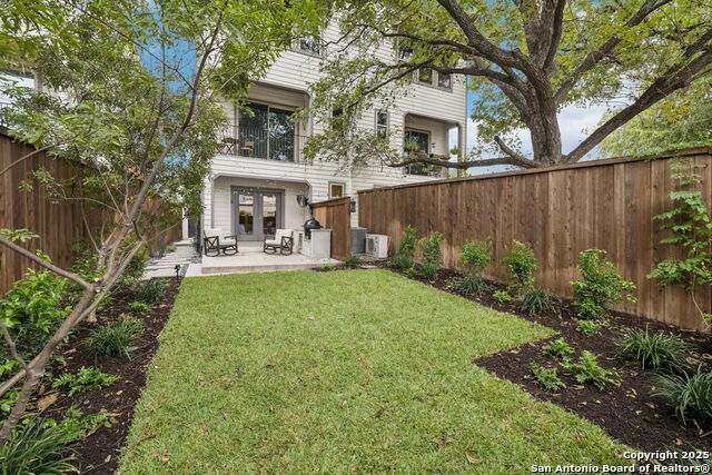 Image 29 of 30 For 219 Melrose Dr E B