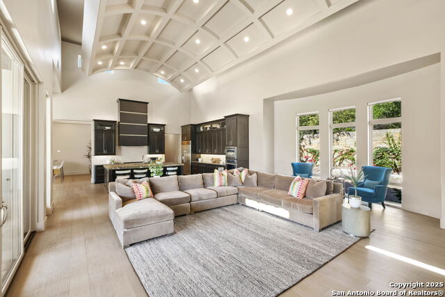 Image 11 of 50 For 106 Wellesley