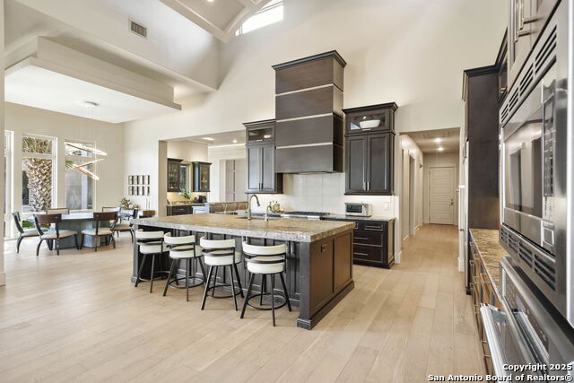 Image 16 of 50 For 106 Wellesley