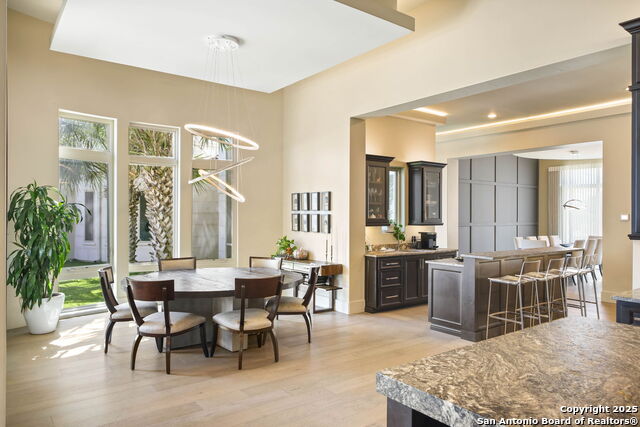 Image 17 of 50 For 106 Wellesley