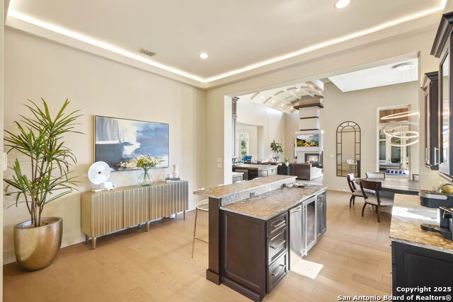 Image 19 of 50 For 106 Wellesley