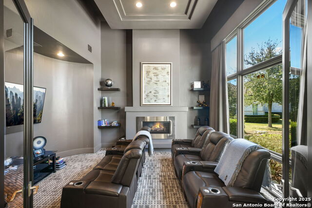 Image 22 of 50 For 106 Wellesley