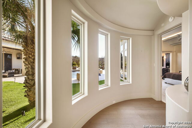 Image 29 of 50 For 106 Wellesley