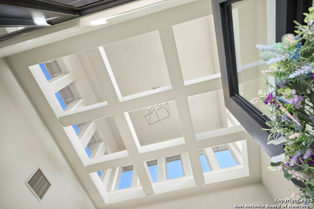 Image 7 of 50 For 106 Wellesley