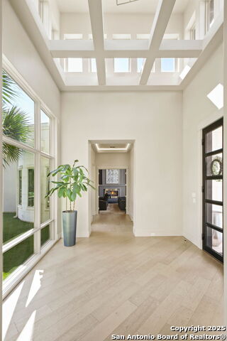 Image 8 of 50 For 106 Wellesley