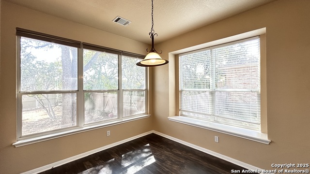 Image 24 of 42 For 9518 Horserace