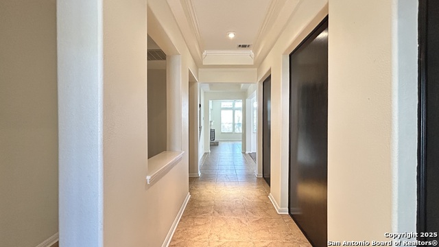 Image 3 of 42 For 9518 Horserace