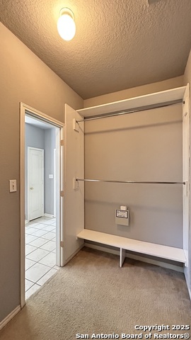 Image 35 of 42 For 9518 Horserace