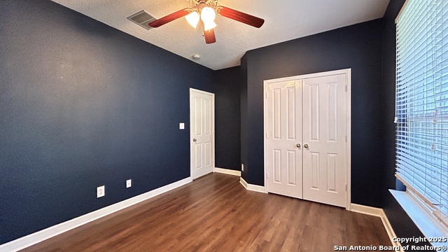 Image 6 of 42 For 9518 Horserace