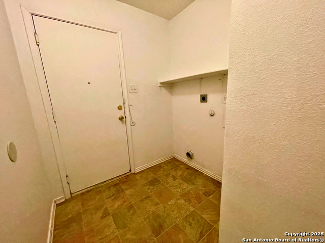 Image 13 of 17 For 9219 Rhett Road