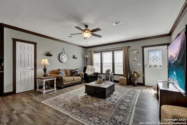 Image 11 of 25 For 714 Union Wine