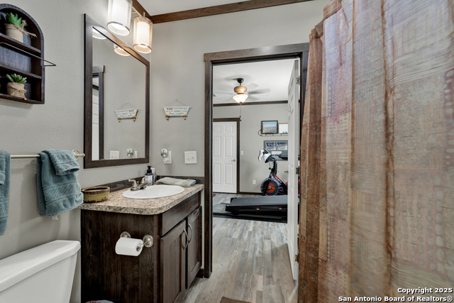 Image 21 of 25 For 714 Union Wine