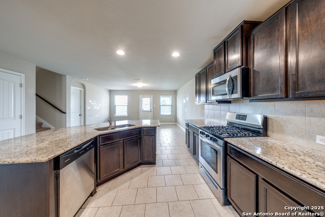 Image 10 of 24 For 9227 Savoy Sands