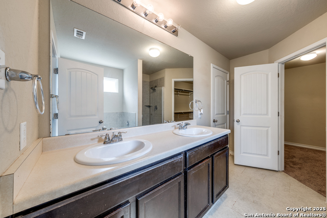 Image 13 of 24 For 9227 Savoy Sands