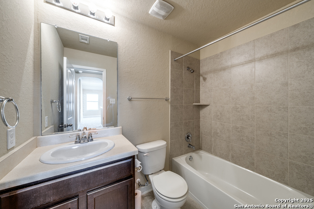 Image 19 of 24 For 9227 Savoy Sands