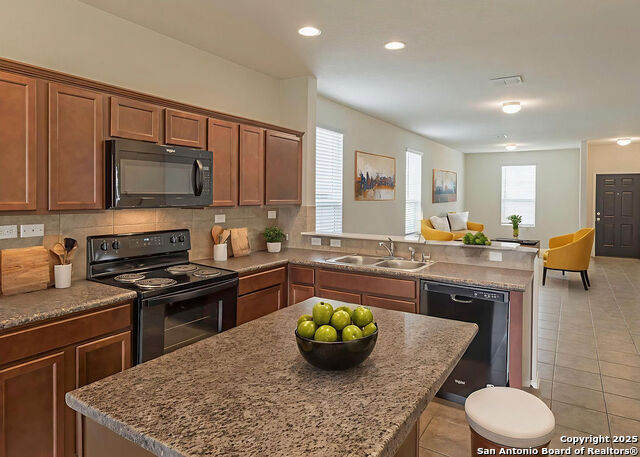 Image 2 of 22 For 468 Salz